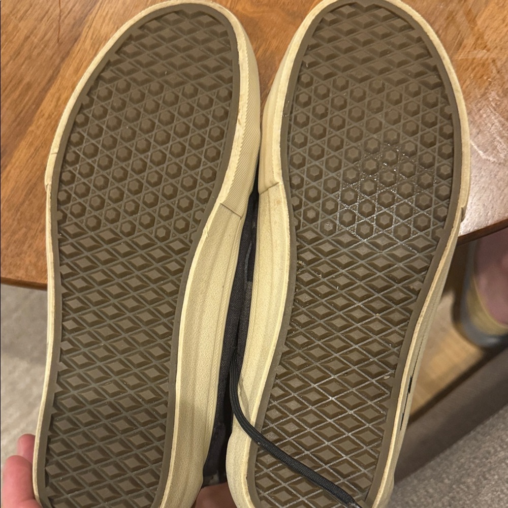 Defcon Vans - Picture 2 of 3